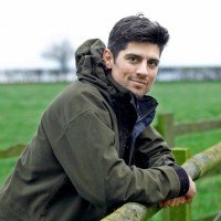 Alastair Cook Net Worth|Wiki|Bio|An English Cricketer, his Networth, Career, Records, Wife, Age
