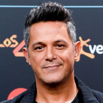 Alejandro Sanz Net Worth|Wiki: Know his earnings, songs, albums, Tour, YouTube, Wife