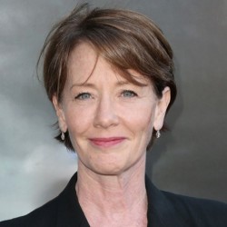Ann Cusack Net Worth|WIki|Bio|Know her Career, Networth, Movies, TV shows, Husband, Age