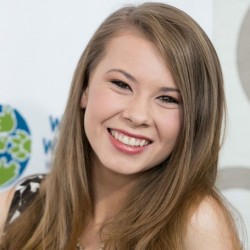 Bindi Irwin Net Worth|Wiki: Know her earnings, songs, tv shows, albums, husband, family, age, height