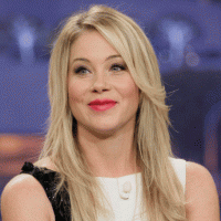 Christina Applegate Net Worth, Know About Her Career, Early Life, Personal Life, Social Profile