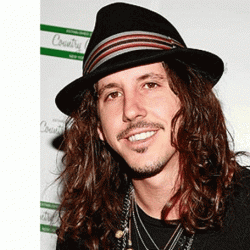 Cisco Adler Net Worth and know his earnings,career,earlylife,relationship