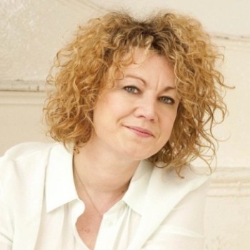 Emily Lloyd Net Worth|Wiki|Know about her Career, Networth, Movies, Series, Age, Personal Life