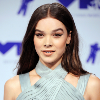 Hailee Steinfeld Net Worth- Know her earnings, songs,movies, relationship
