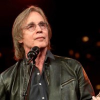 Jackson Browne Net Worth|Wiki: Know his earnings, Career, Songs, Albums, Awards, Age, Wife, Children
