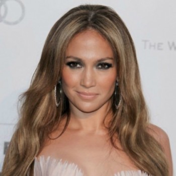 Jennifer Lopez Net Worth:Know her income Source,career & Assets