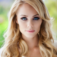 Laura Vandervoort Net Worth | Wiki: Know her earnings, movies, tvShows, age, husband