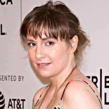 Lena Dunham Net Worth|Wiki: Know her earnings, Career, Movies, TV shows, Books, Age, Family
