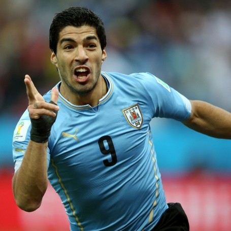 Luis Suárez Wiki- Facts about his career and his Biography