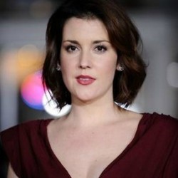 Melanie Lynskey Net Worth|Wiki: Know her earnings, Career, Movies, TV shows, Age, Husband, Children