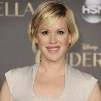 Molly Ringwald Net Worth-Know Molly's earnings, salary,career,personal life,relationship