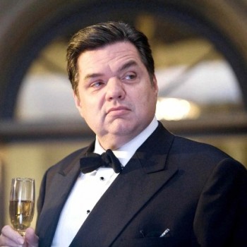 Oliver Platt Net Worth|Wiki|Know his networth, Career, Movies, TV shows, Age, Family, Kids