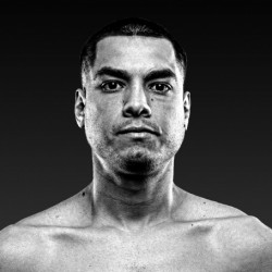 Omar Figueroa Net Worth|Wiki|Bio|Career: A Former Boxer, his Earnings, Fights, Family, Age