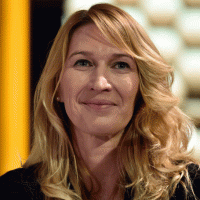 Steffi Graf Net Worth and Let's know her incomes, career, achievements, family
