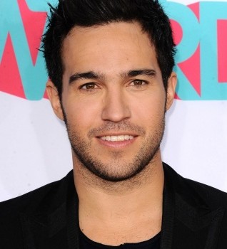Pete Wentz Net Worth|Wiki: Know his earnings, songs, albums, parents, wife, kids