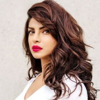 Priyanka Chopra Net Worth-Know the earnings from Bollywood to Hollywood,career,films,relationship