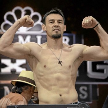 Robert Guerrero Net Worth|Wiki: Know the earnings of boxer, his career, wife, fights, title