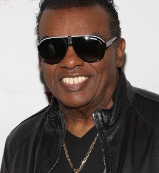 Ronald Isley Net Worth|Wiki: Know his earnings, Career, Songs, Albums, Age, Family, Wife, Kids