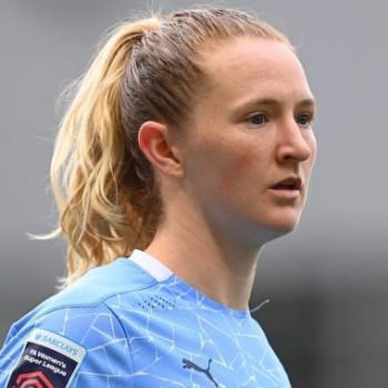 Sam Mewis Net Worth Wiki|Bio|Career: A Soccer Player, her Earnings, Goals, Age, Husband