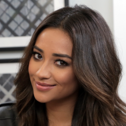 Shay Mitchell Biography - Curvy Plus Size Model - Lifestyle - Wiki -  Relationship - Net Worth - Age 