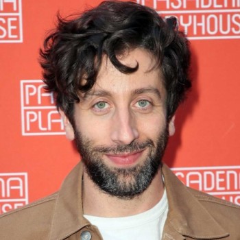 Simon Helberg Net Worth | Actor from The Big Bang Theory, his earnings, house, career, wife, kids