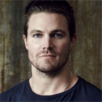 Stephen Amell Net Worth and Facts about his incomes, career, family, early life