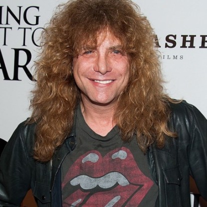 Steven Adler Net Worth Wiki Earnings Songs Albums Band Wife Carolina Ferreira Tour