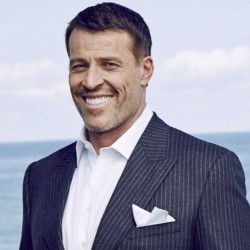 Tony Robbins Net Worth: An Amercian motivational speaker, his incomes, career, family